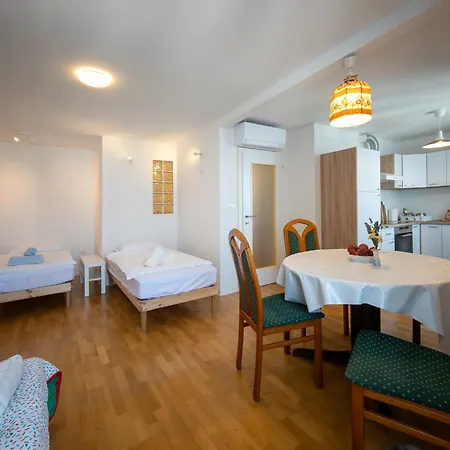 Apartament Razkosen Razgled Na Piransko Pristanisce - Luxurious Port Of View Piran