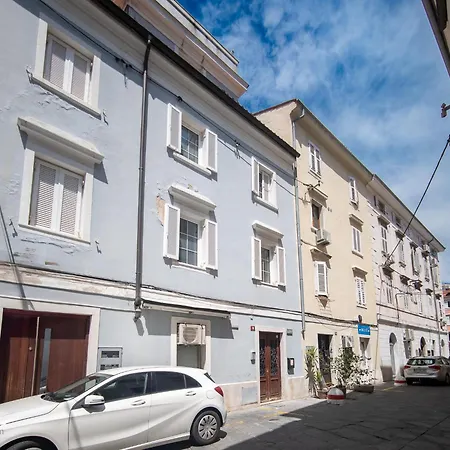 Apartmán Razkosen Razgled Na Piransko Pristanisce - Luxurious Port Of View *