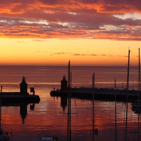 Apartman Razkosen Razgled Na Piransko Pristanisce - Luxurious Port Of View Piran