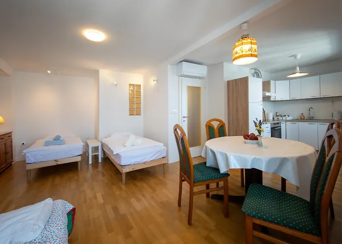 公寓 Razkosen Razgled Na Piransko Pristanisce - Luxurious Port Of View 皮兰