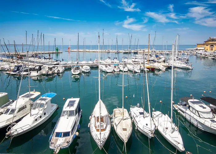 Razkosen Razgled Na Piransko Pristanisce - Luxurious Port Of View * Piran