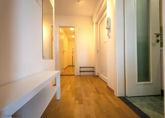 Appartement Razkosen Razgled Na Piransko Pristanisce - Luxurious Port Of View